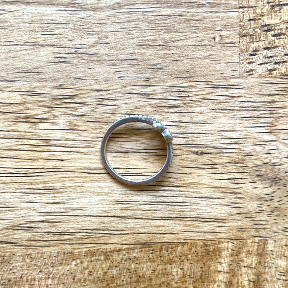 Pandora sterling silver cubic zirconia ring - Picture 2 of 5